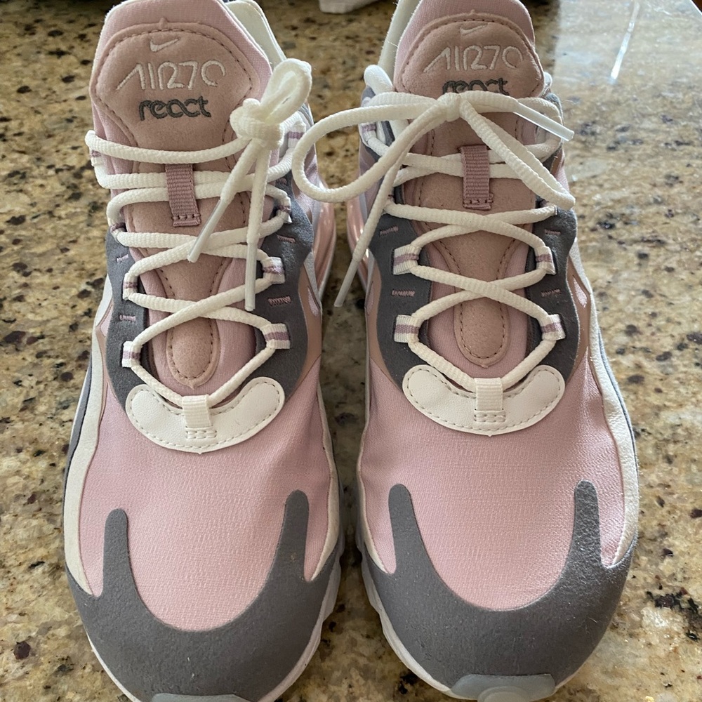 Nike Womens Air Max 270 React with box
